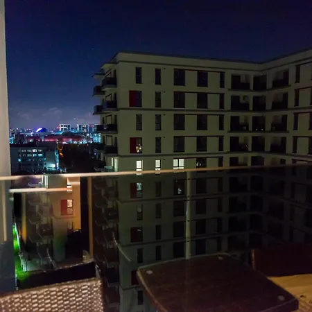 Plaza 2 Apartment *